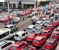سائقو سيارات الأجرة يلتحقون بإضراب مهنيي النقل الطرقي ابتداء من الاثنين المقبل
